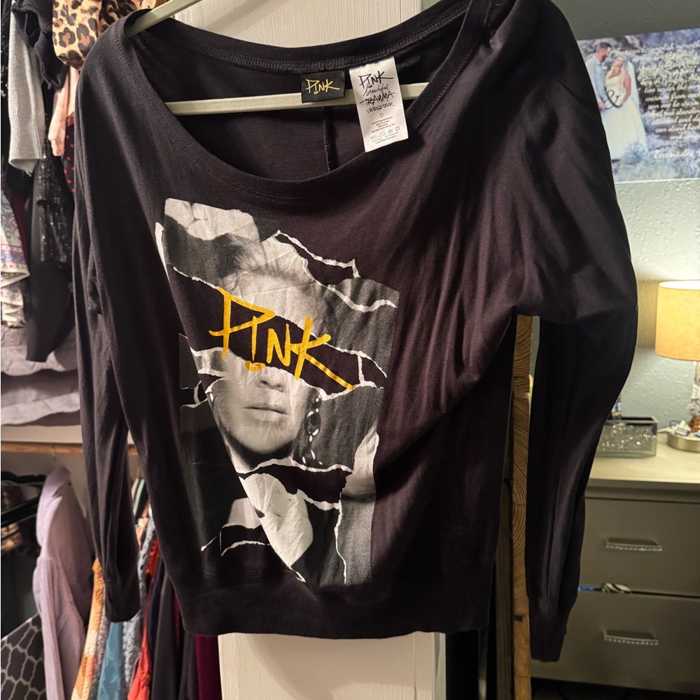 5/$30 PINK off shoulder Black and Yellow Graphic Tee